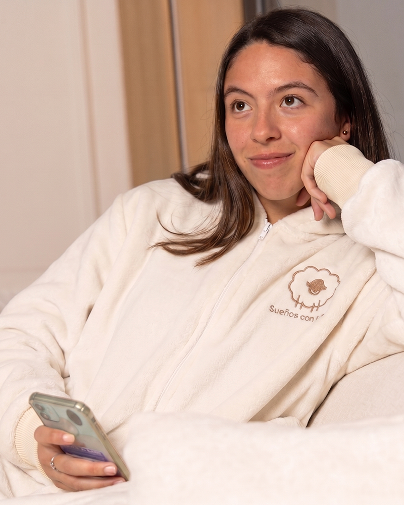 "BIG DREAMS" SUDADERA GIGANTE (JUNIORS)
