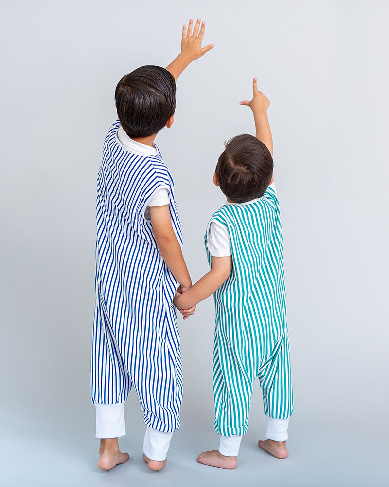 SAQUITOS CAMISETA CON SALIDA PARA PIES