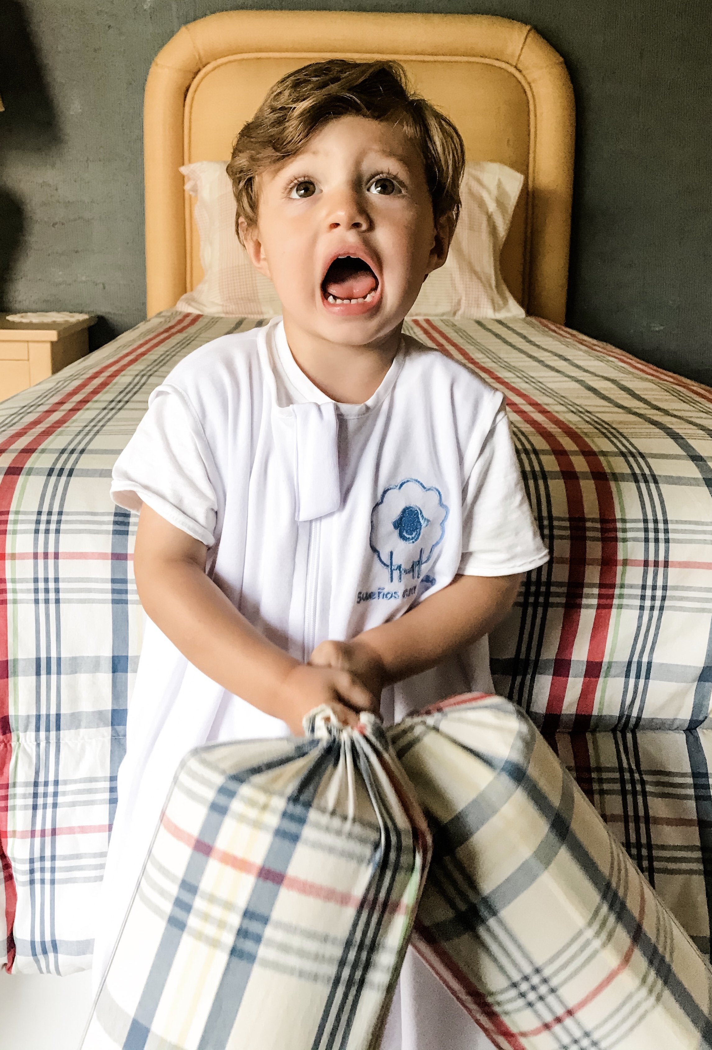 CAMISETA "SIN salida para pies"
